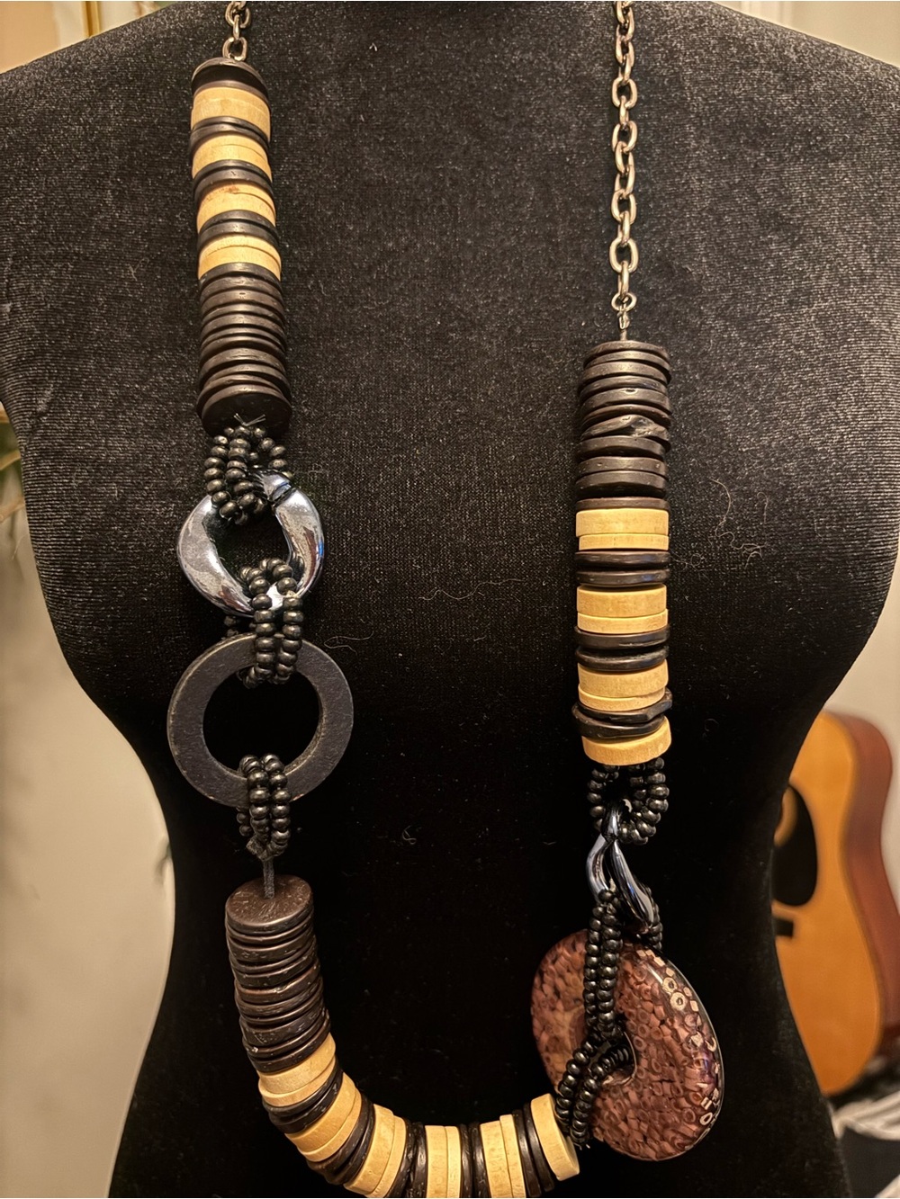 Chunky retro disc necklace with wood beads, pink resin disc